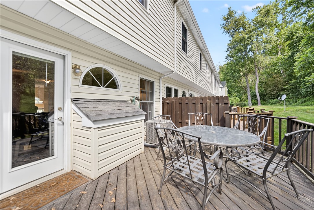 Cecil, Pennsylvania 15017, United States, 2 Bedrooms Bedrooms, ,2 BathroomsBathrooms,Residential,Contingent,181056