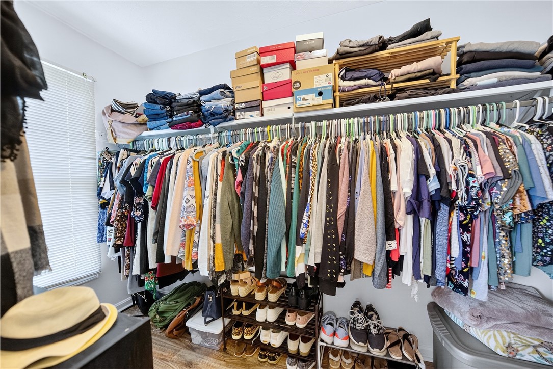 Cecil, Pennsylvania 15017, United States, 2 Bedrooms Bedrooms, ,2 BathroomsBathrooms,Residential,Contingent,181056