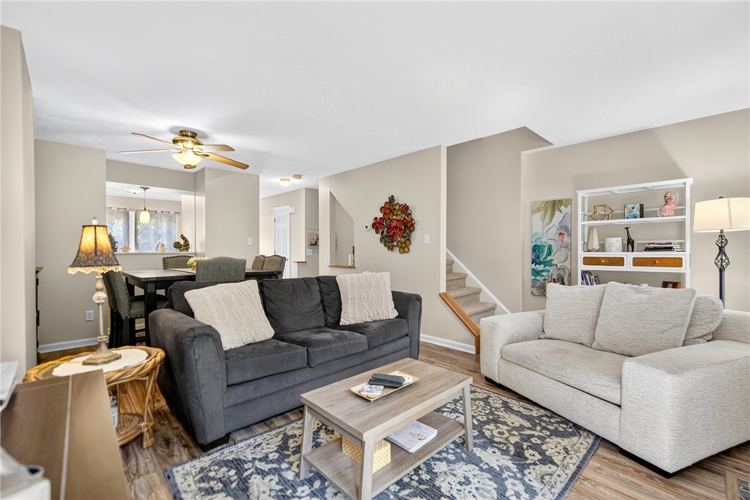 Cecil, Pennsylvania 15017, United States, 2 Bedrooms Bedrooms, ,2 BathroomsBathrooms,Residential,Contingent,181056