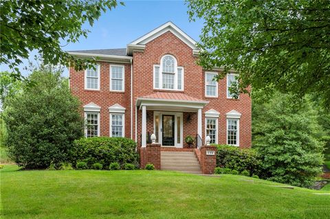 114 Golfview Dr Adams Twp PA 15044