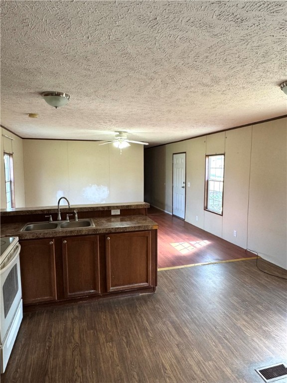 Dunbar Twp, Pennsylvania 15425, United States, 3 Bedrooms Bedrooms, ,2 BathroomsBathrooms,Residential,Active,101556