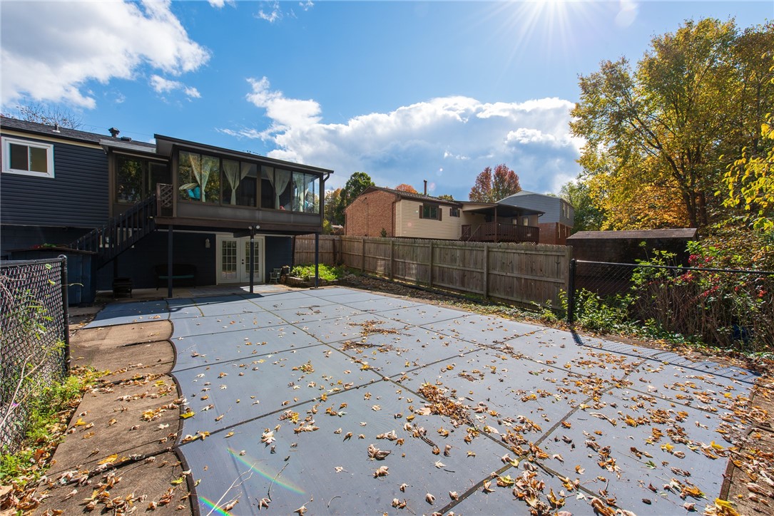 Lower Burrell, Pennsylvania 15068, United States, 3 Bedrooms Bedrooms, ,3 BathroomsBathrooms,Residential,Contingent,37639