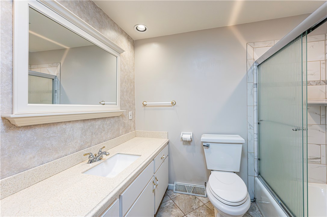 Hempfield Twp, Pennsylvania 15601, United States, 3 Bedrooms Bedrooms, ,3 BathroomsBathrooms,Residential,Active,199201