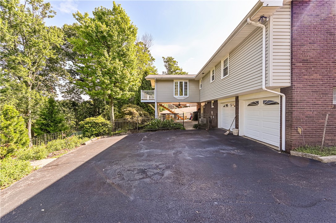 Hempfield Twp, Pennsylvania 15601, United States, 3 Bedrooms Bedrooms, ,3 BathroomsBathrooms,Residential,Active,199201