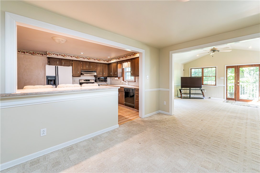 Hempfield Twp, Pennsylvania 15601, United States, 3 Bedrooms Bedrooms, ,3 BathroomsBathrooms,Residential,Active,199201