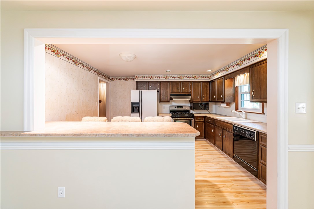 Hempfield Twp, Pennsylvania 15601, United States, 3 Bedrooms Bedrooms, ,3 BathroomsBathrooms,Residential,Active,199201