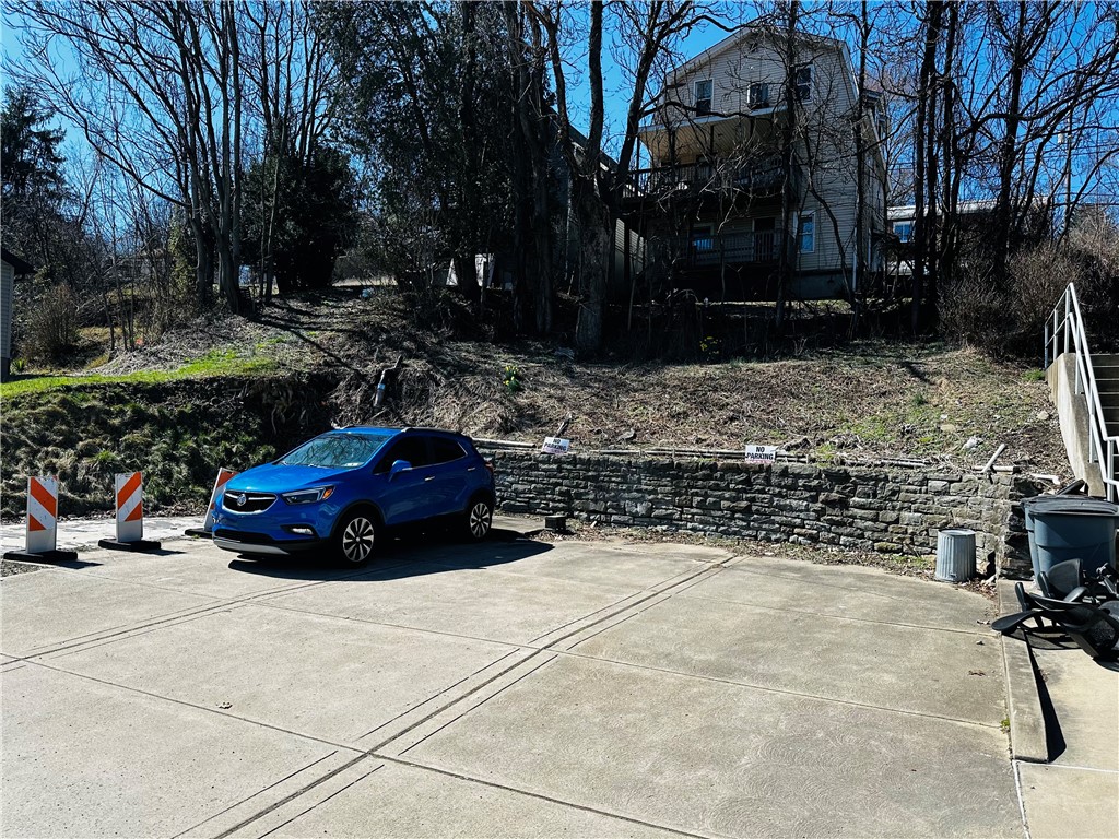 Brownsville Road, South Park, Pennsylvania image 2