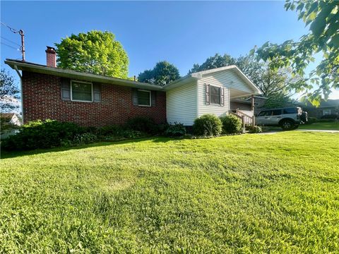 19 W Meyer Ave Neshannock Twp PA 16105