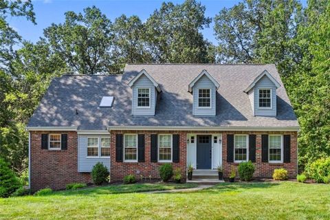 2668 Timberglen West Franklin Park PA 15090