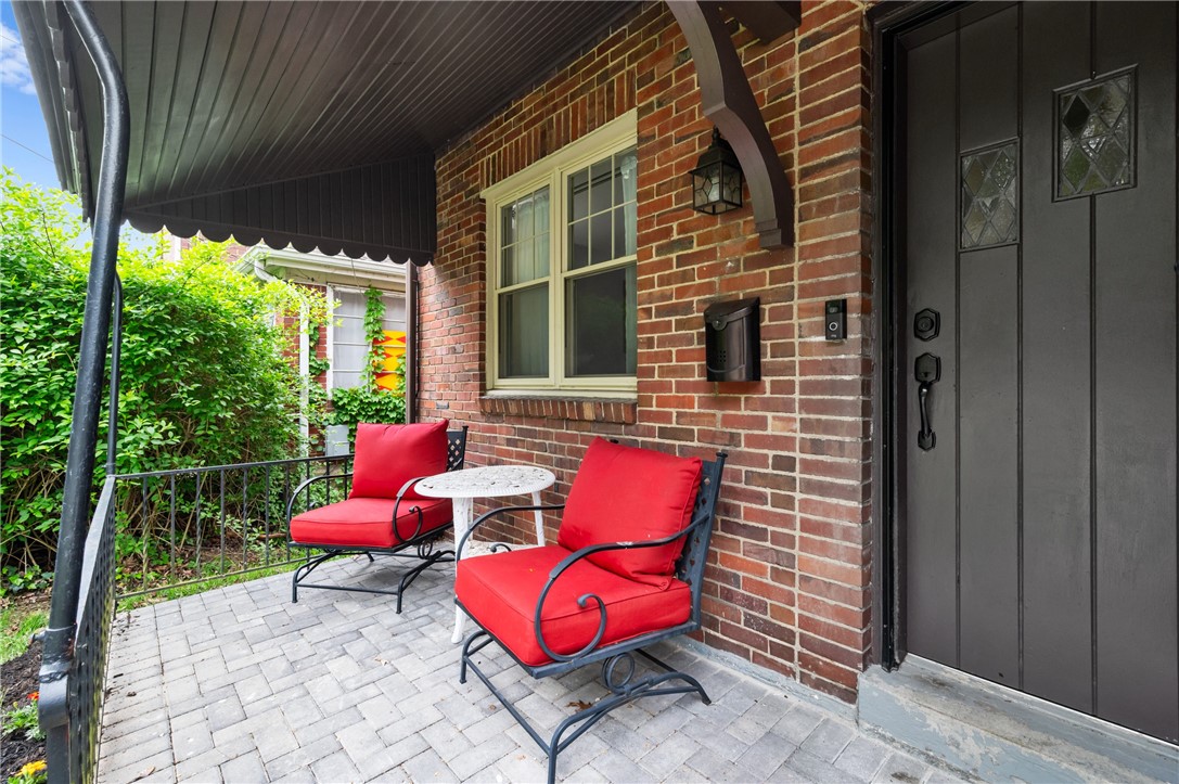 3234 Shadyway Dr Dr, Brentwood, Pennsylvania image 2