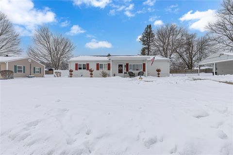 Photo of 126 Birch St, Beaver, PA 15009 (MLS # 1739654)