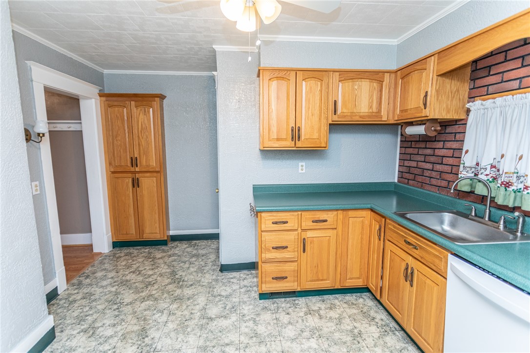 1224 Sycamore St St, Connellsville, Pennsylvania image 16
