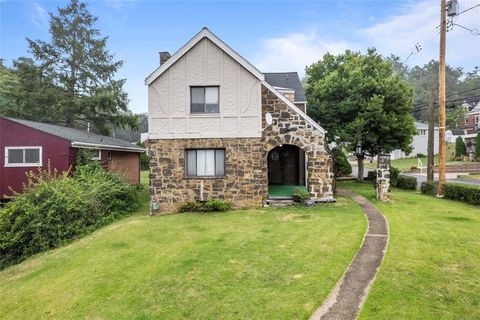 Homes For Sale - 835 Charles St St<br/> Carnegie, PA 15106