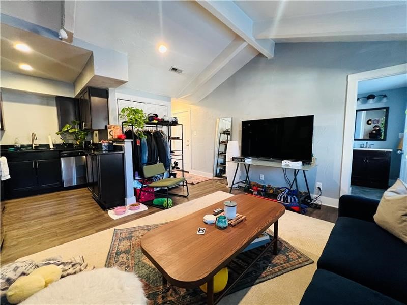 Sharpsburg, Pennsylvania 15215, United States, 1 Bedroom Bedrooms, ,1 BathroomBathrooms,Residential,Active,124039
