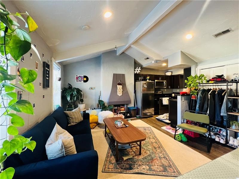 Sharpsburg, Pennsylvania 15215, United States, 1 Bedroom Bedrooms, ,1 BathroomBathrooms,Residential,Active,124039