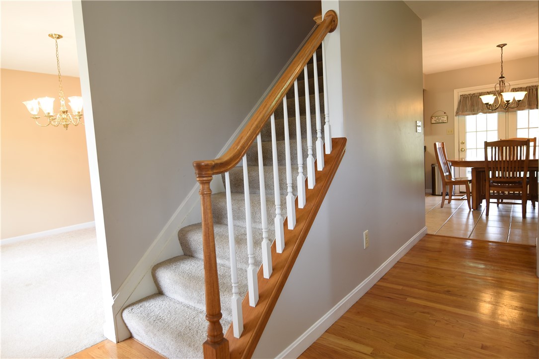 1025 Manor Vue Ct, Delmont, Pennsylvania image 3