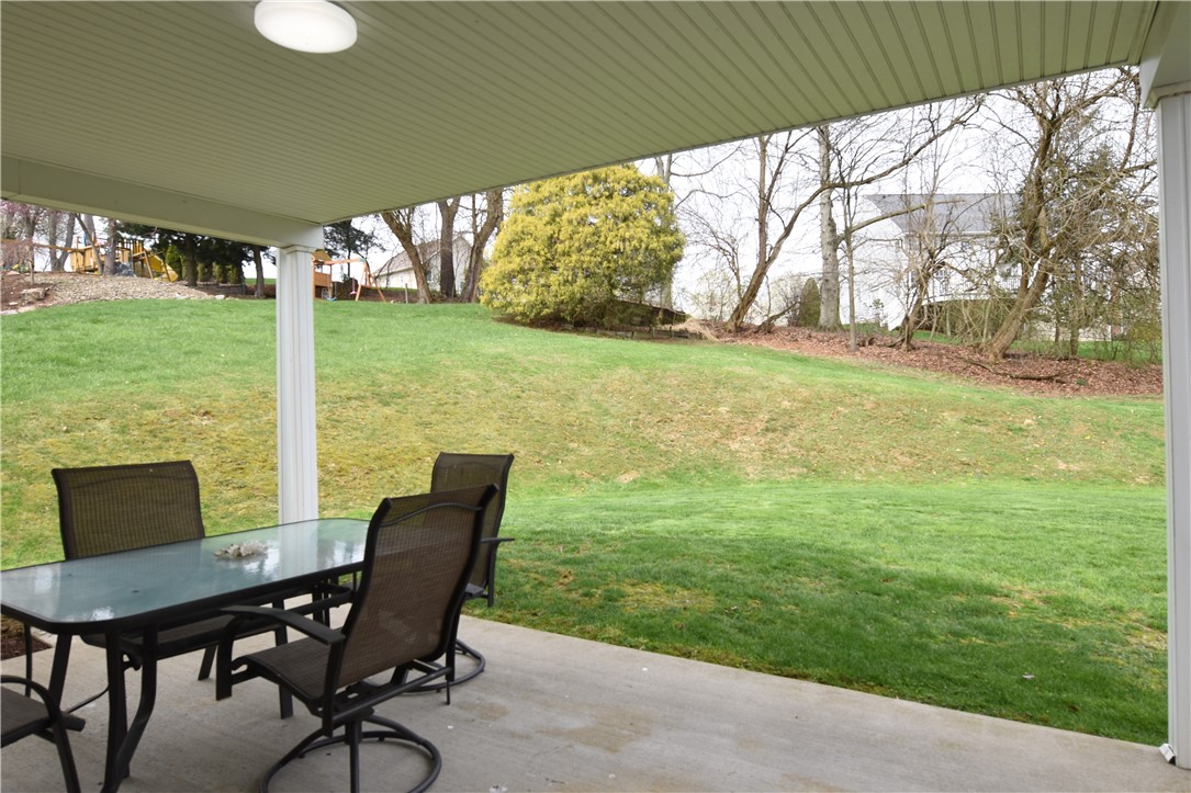 1025 Manor Vue Ct, Delmont, Pennsylvania image 11