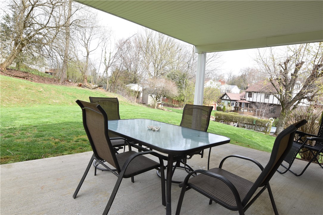 1025 Manor Vue Ct, Delmont, Pennsylvania image 10