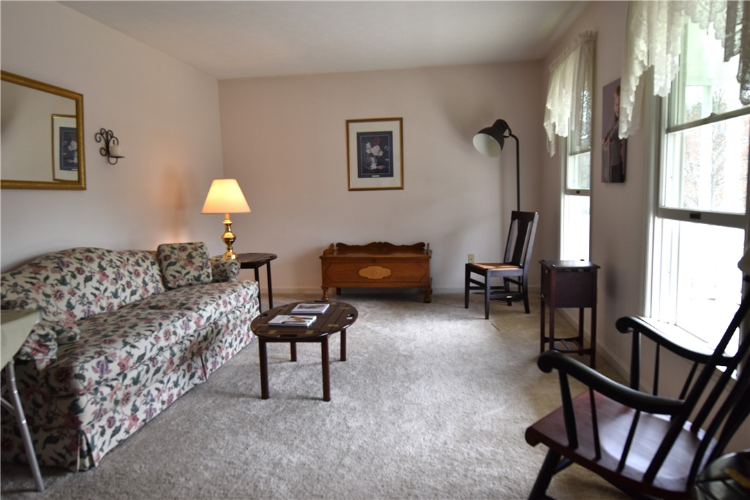 1025 Manor Vue Ct, Delmont, Pennsylvania image 4