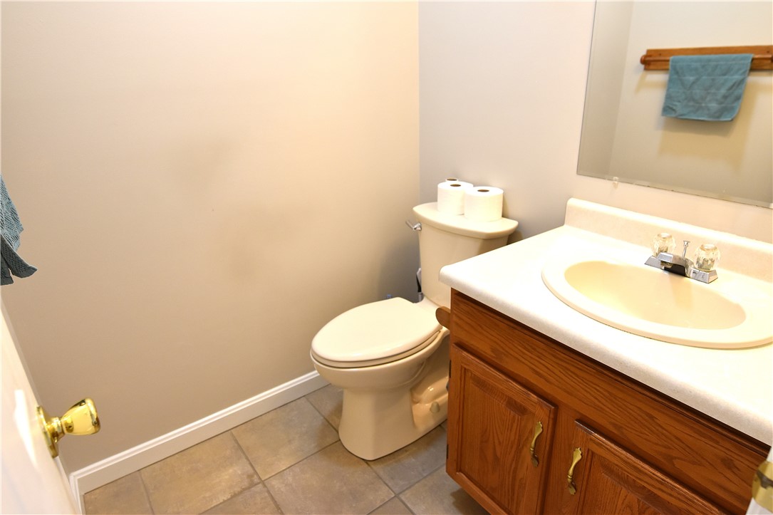 1025 Manor Vue Ct, Delmont, Pennsylvania image 6