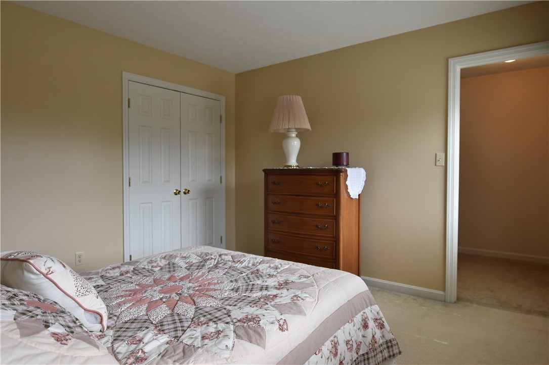 1025 Manor Vue Ct, Delmont, Pennsylvania image 16