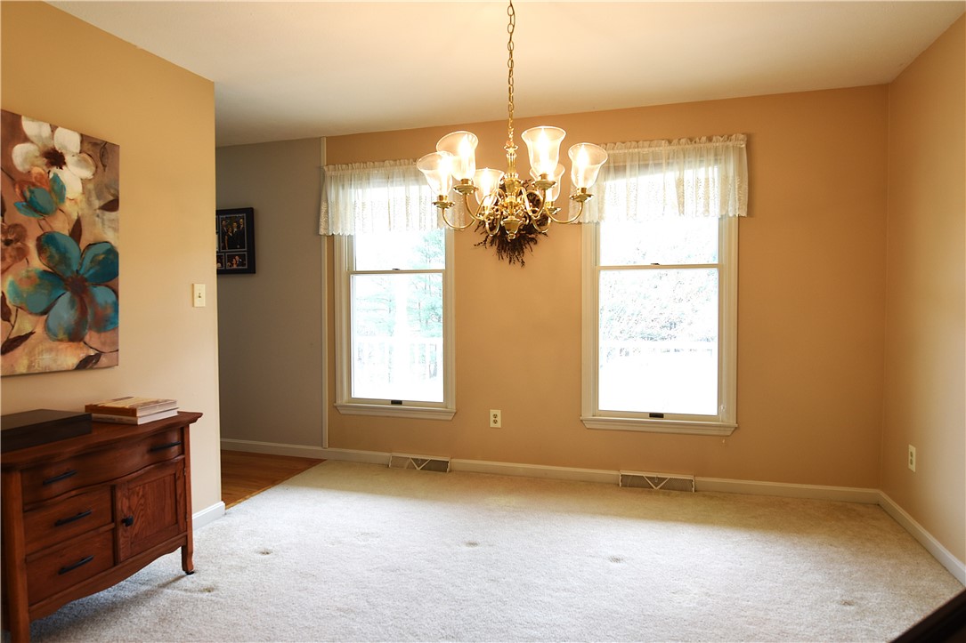 1025 Manor Vue Ct, Delmont, Pennsylvania image 5