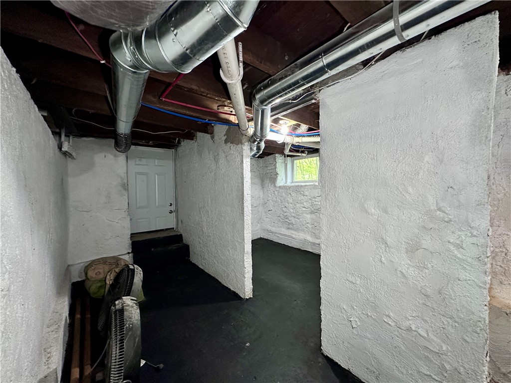 New Castle/4th, Pennsylvania 16101, United States, 2 Bedrooms Bedrooms, ,2 BathroomsBathrooms,Residential,Active,144351