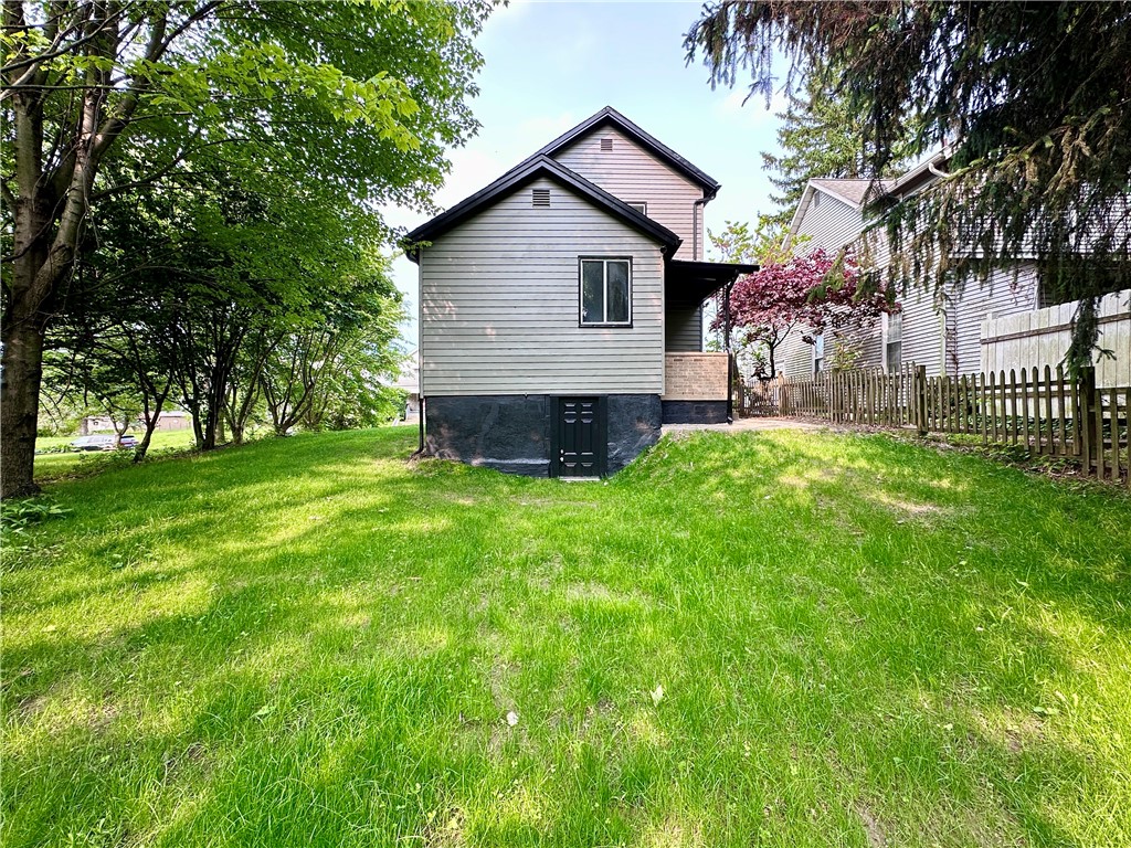 New Castle/4th, Pennsylvania 16101, United States, 2 Bedrooms Bedrooms, ,2 BathroomsBathrooms,Residential,Active,144351