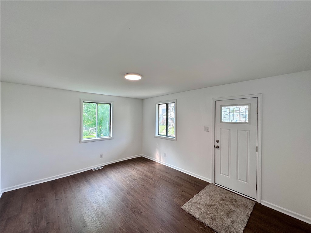 New Castle/4th, Pennsylvania 16101, United States, 2 Bedrooms Bedrooms, ,2 BathroomsBathrooms,Residential,Active,144351