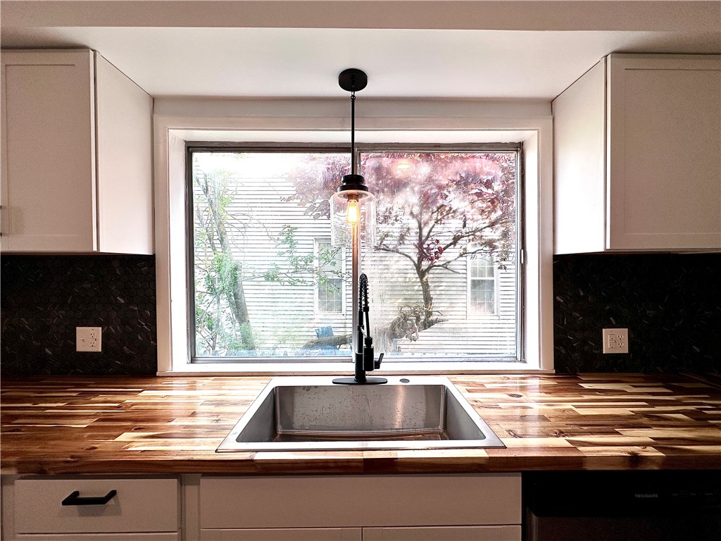 New Castle/4th, Pennsylvania 16101, United States, 2 Bedrooms Bedrooms, ,2 BathroomsBathrooms,Residential,Active,144351