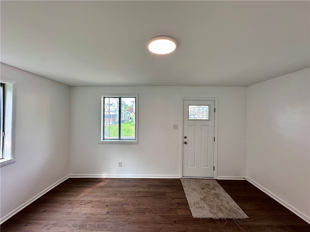 New Castle/4th, Pennsylvania 16101, United States, 2 Bedrooms Bedrooms, ,2 BathroomsBathrooms,Residential,Active,144351