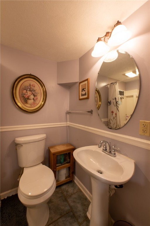 Allegheny Twp, Pennsylvania 15068, United States, 4 Bedrooms Bedrooms, ,3 BathroomsBathrooms,Residential,Contingent,216382