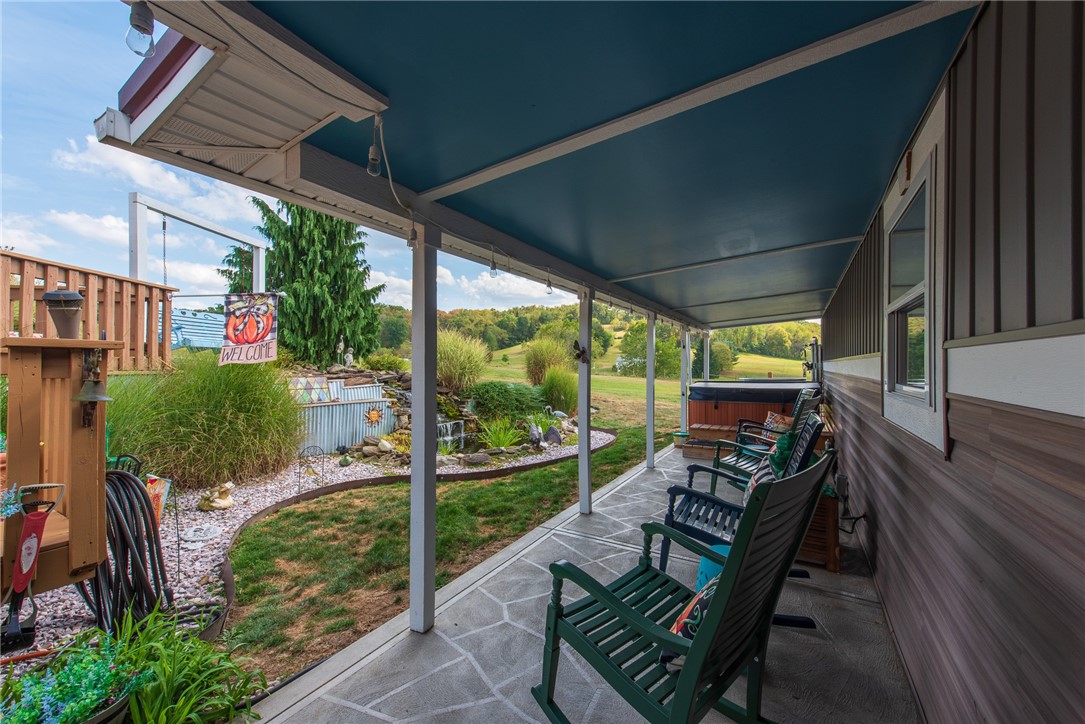 Allegheny Twp, Pennsylvania 15068, United States, 4 Bedrooms Bedrooms, ,3 BathroomsBathrooms,Residential,Contingent,216382