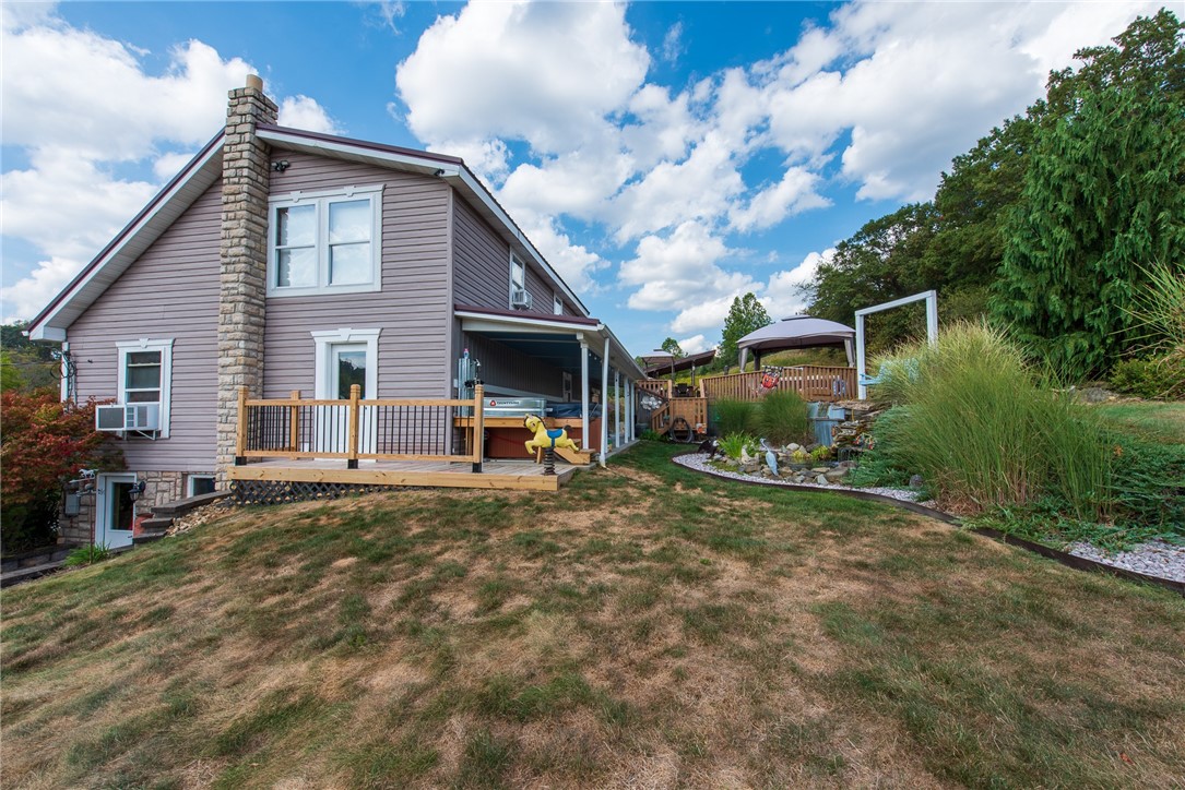 Allegheny Twp, Pennsylvania 15068, United States, 4 Bedrooms Bedrooms, ,3 BathroomsBathrooms,Residential,Contingent,216382