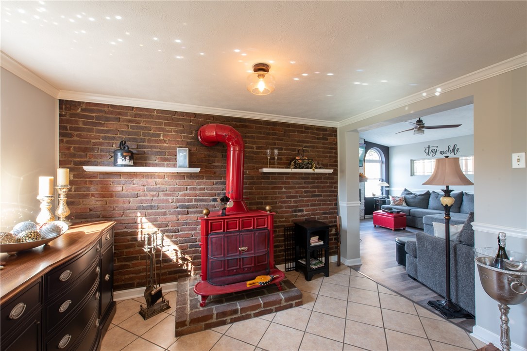 Allegheny Twp, Pennsylvania 15068, United States, 4 Bedrooms Bedrooms, ,3 BathroomsBathrooms,Residential,Contingent,216382