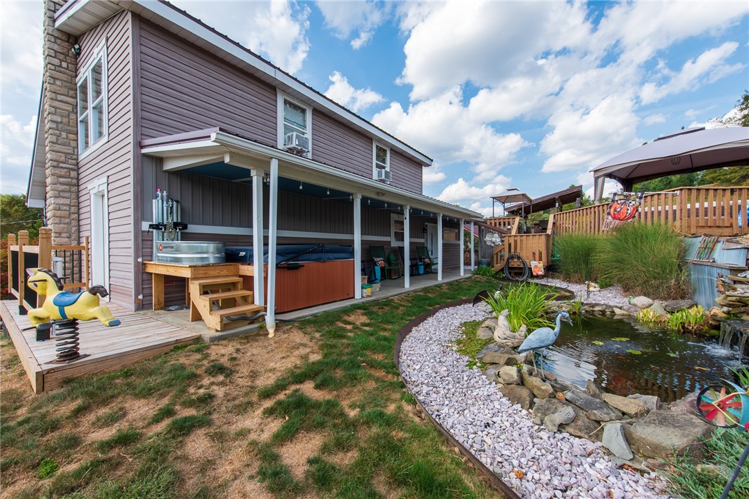 Allegheny Twp, Pennsylvania 15068, United States, 4 Bedrooms Bedrooms, ,3 BathroomsBathrooms,Residential,Contingent,216382