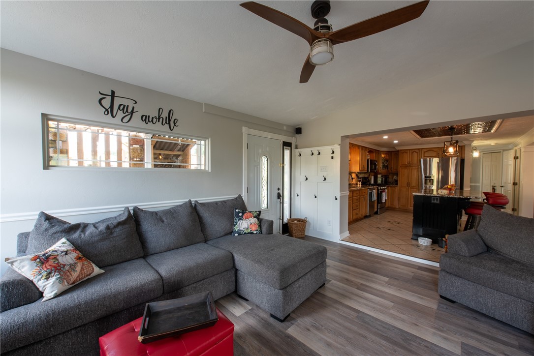 Allegheny Twp, Pennsylvania 15068, United States, 4 Bedrooms Bedrooms, ,3 BathroomsBathrooms,Residential,Contingent,216382