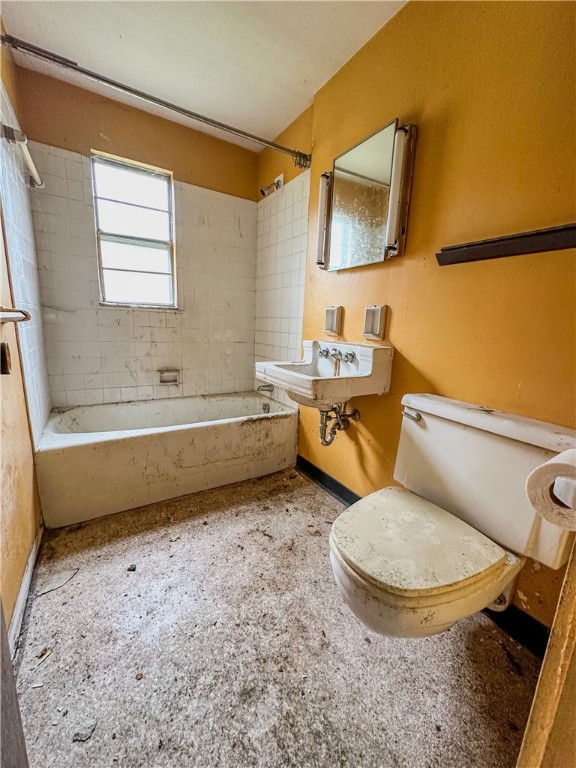 McCandless, Pennsylvania 15090, United States, 4 Bedrooms Bedrooms, ,4 BathroomsBathrooms,Residential,Pending,150447