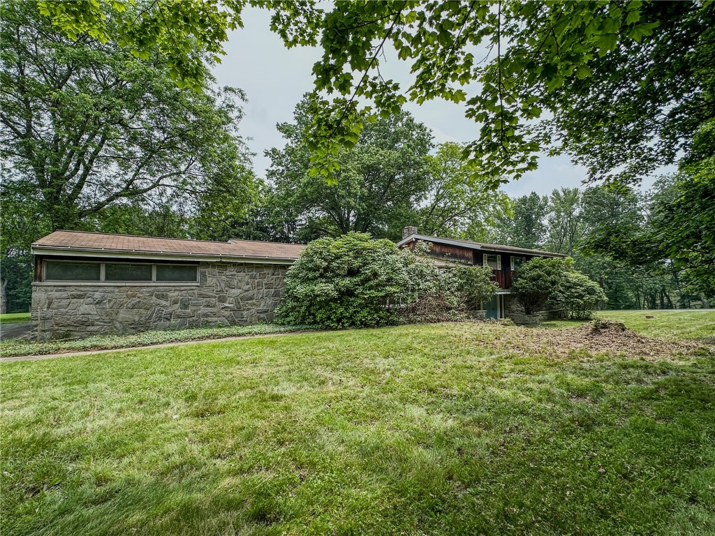 McCandless, Pennsylvania 15090, United States, 4 Bedrooms Bedrooms, ,4 BathroomsBathrooms,Residential,Pending,150447