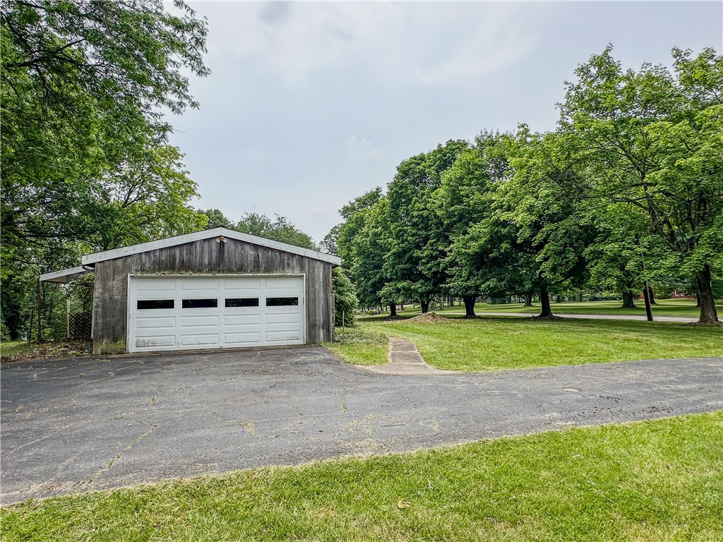 McCandless, Pennsylvania 15090, United States, 4 Bedrooms Bedrooms, ,4 BathroomsBathrooms,Residential,Pending,150447