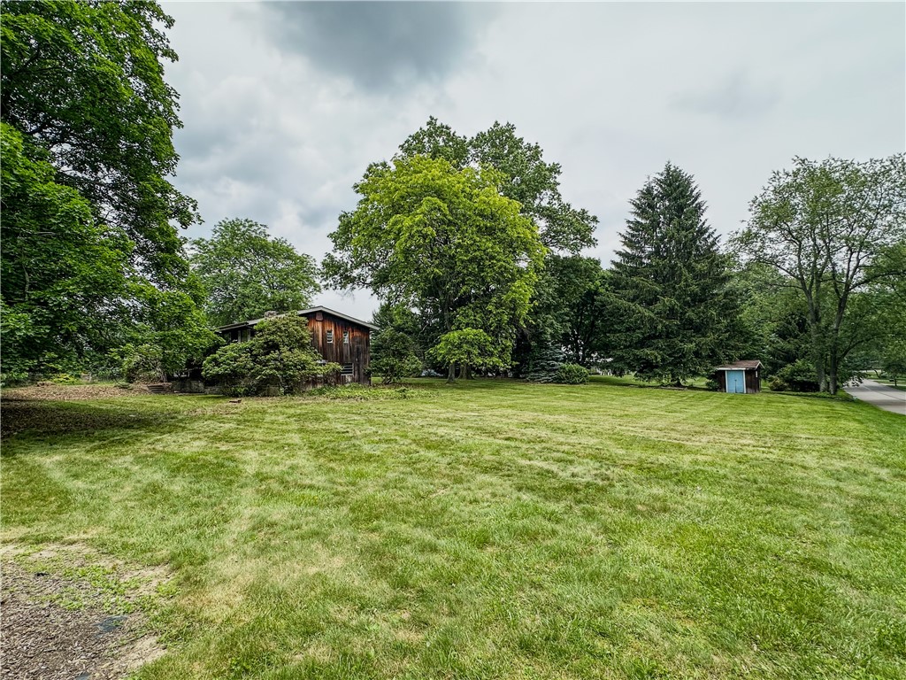 McCandless, Pennsylvania 15090, United States, 4 Bedrooms Bedrooms, ,4 BathroomsBathrooms,Residential,Pending,150447