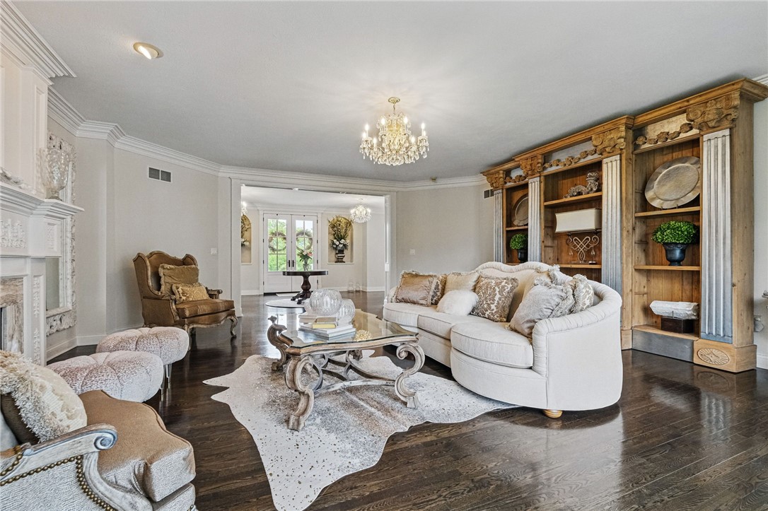 527 Salem Heights Dr