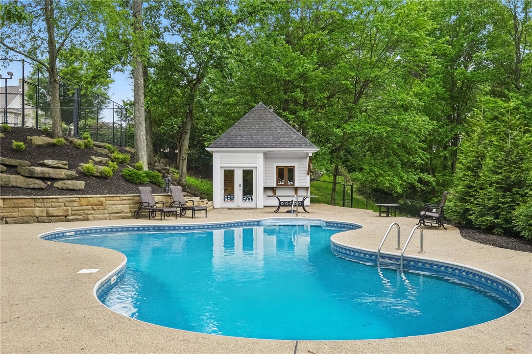 Pine Twp - Nal, Pennsylvania 15044, United States, 6 Bedrooms Bedrooms, ,6 BathroomsBathrooms,Residential,Active,147583