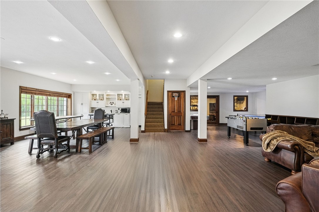 Pine Twp - Nal, Pennsylvania 15044, United States, 6 Bedrooms Bedrooms, ,6 BathroomsBathrooms,Residential,Active,147583