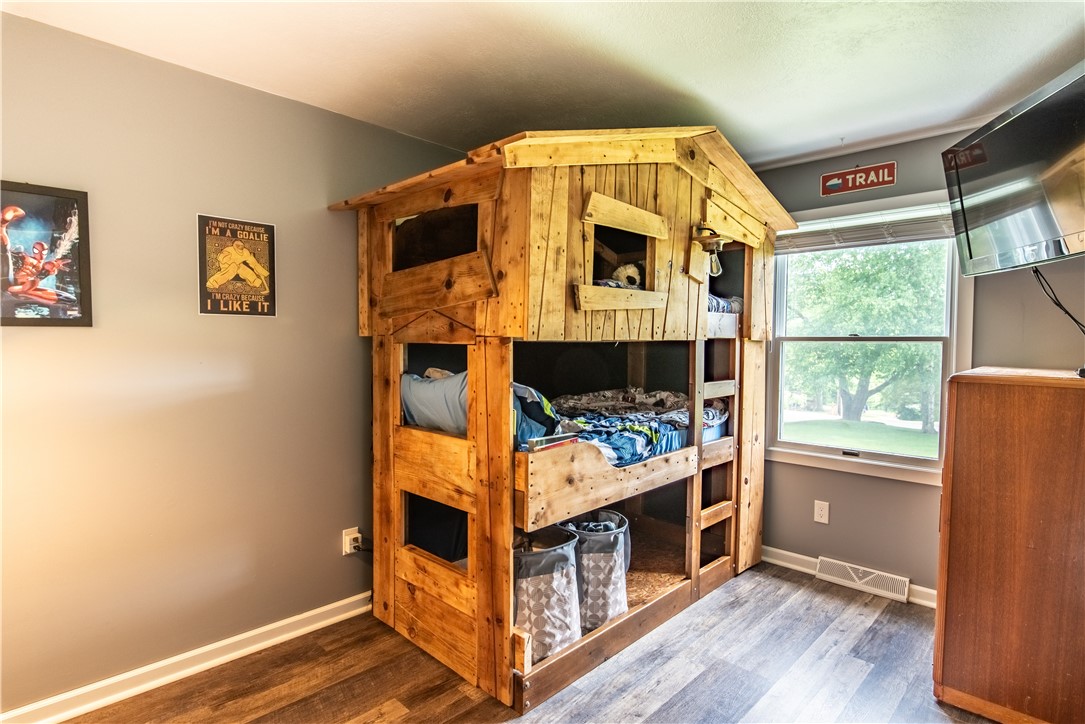 Center Twp - But, Pennsylvania 16001, United States, 3 Bedrooms Bedrooms, ,2 BathroomsBathrooms,Residential,Contingent,141610