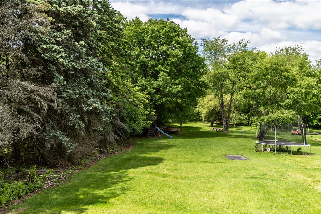 Center Twp - But, Pennsylvania 16001, United States, 3 Bedrooms Bedrooms, ,2 BathroomsBathrooms,Residential,Contingent,141610