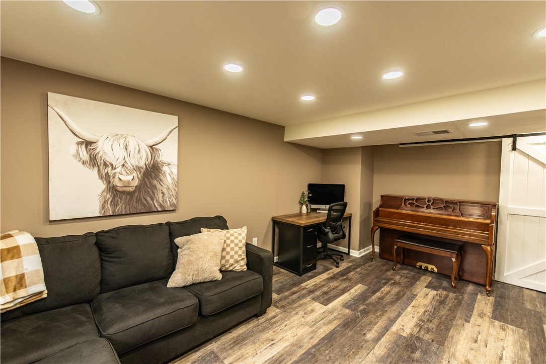 Center Twp - But, Pennsylvania 16001, United States, 3 Bedrooms Bedrooms, ,2 BathroomsBathrooms,Residential,Contingent,141610