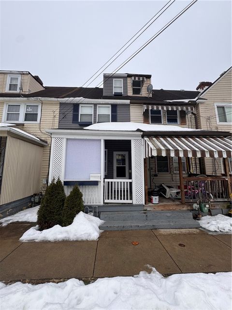 Photo of 45 Riverside Ct, Pittsburgh, PA 15238 (MLS # 1740189)