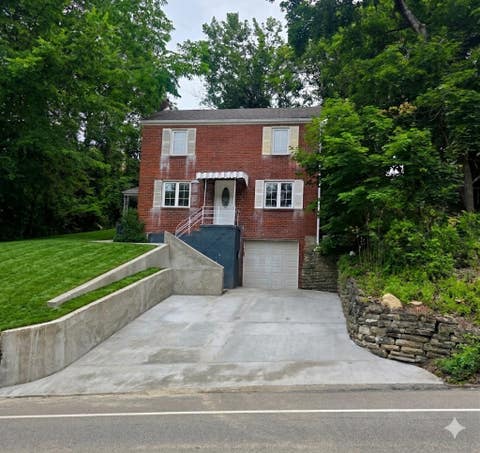 Homes For Rent - 4623 E Willock Rd Rd<br/> Whitehall, PA 15227