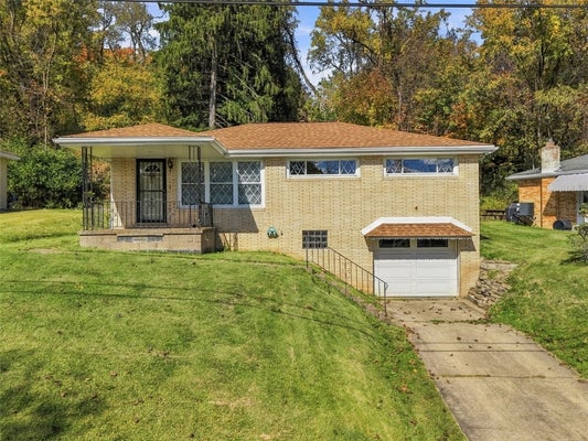 13327 DEAN DR, IRWIN, PA 15642 - Image af2a78c09414e1a3902ae02cd3e019f1/3752968583